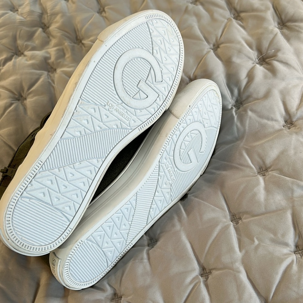 3 for 30$ Guess Olive Canvas High-Top Sneakers - Picture 4 of 5